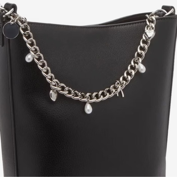 Kelly & Katie Black Shoulder Bag with Chain Detail - Picture 3 of 4